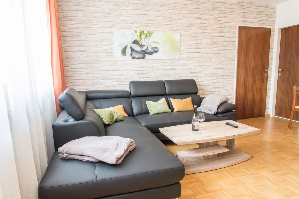 Apartment Seeblick Zell am See Ruang foto
