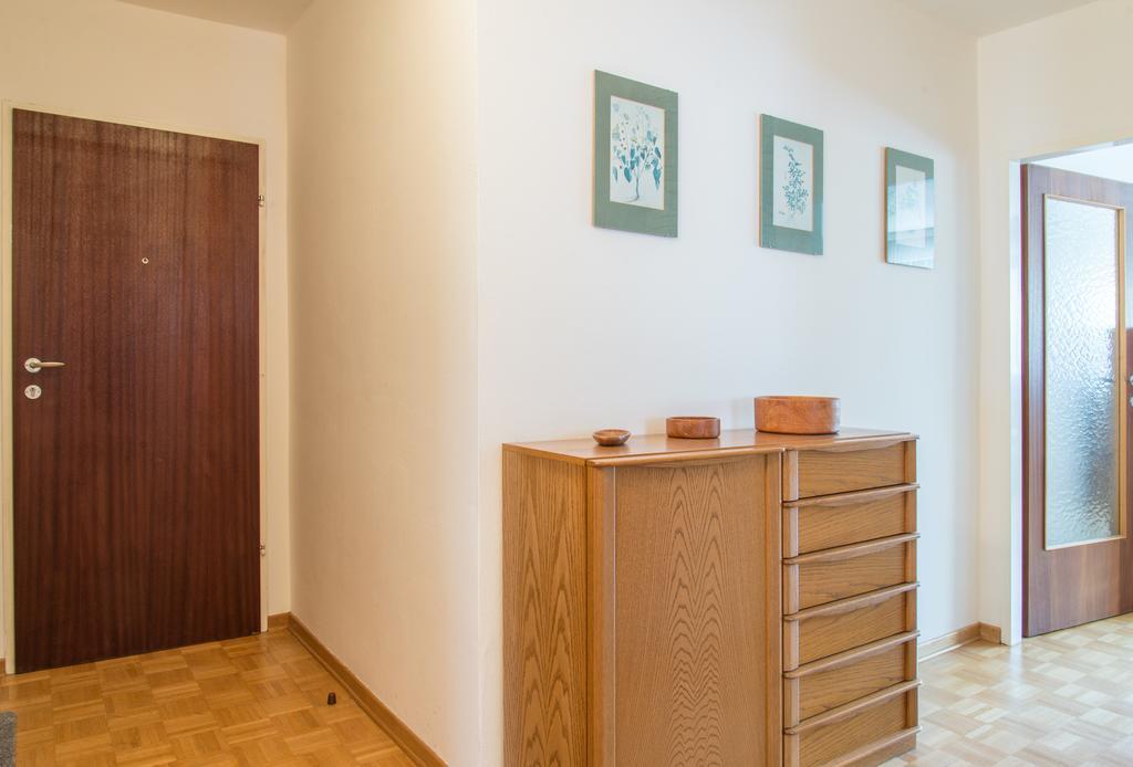 Apartment Seeblick Zell am See Ruang foto