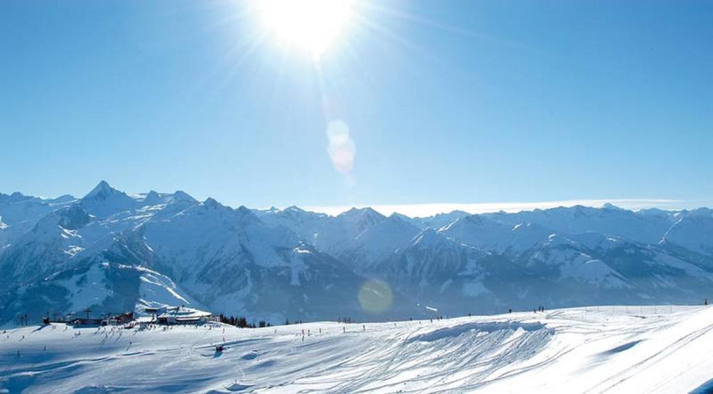 Apartment Seeblick Zell am See Ruang foto